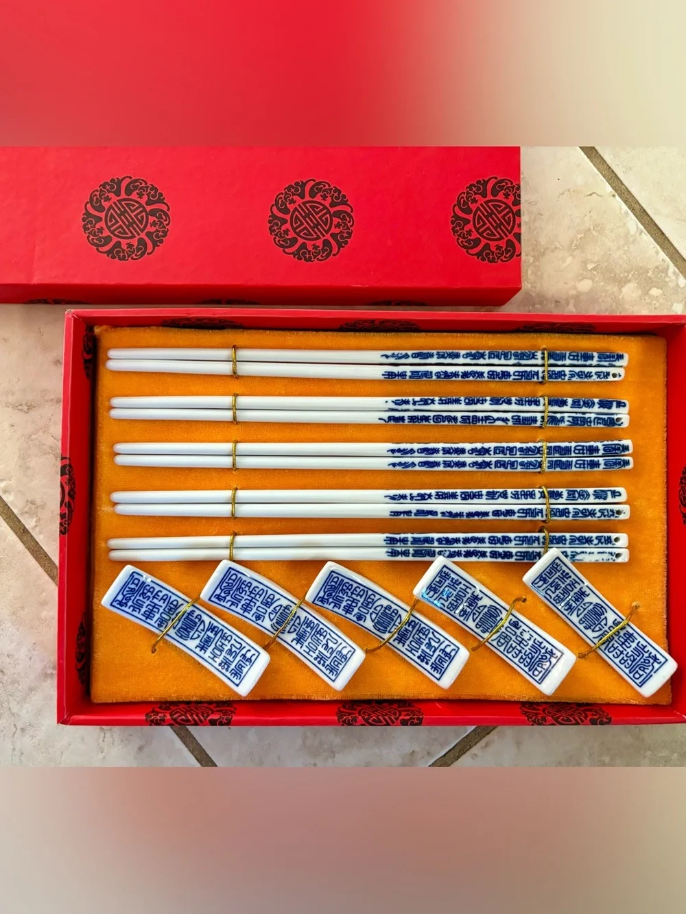 The High-Ranking Presents Chopsticks of China, set of 5 Porcelain